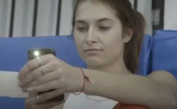 Esgrimista Monica Aksamit é modelo e faz furor no Instagram