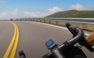 Ciclista atinge os 75 Km/h a fazer uma descida perfeita