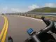 Ciclista atinge os 75 Km/h a fazer uma descida perfeita