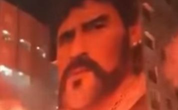 Adeptos do Nápoles fazem homenagem a Maradona nas ruas