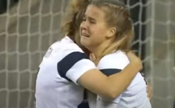 Jovem entra aos 93 minutos e marca no último minuto sem saber como