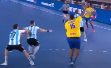 Jogador de andebol do Congo com 110 kg faz brilharete no mundial