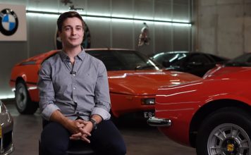 Português de 27 anos mostra a sua coleção de carros desportivos dos anos 70, 80 e 90